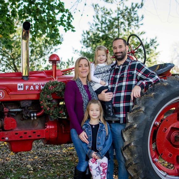 Meet your Posher, Angi - Picture 1 of 1